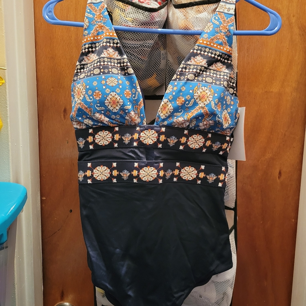Swimsuits for all one piece - Picture 8 of 8